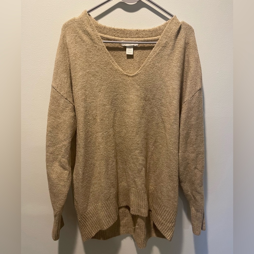 H&M beige sweater
